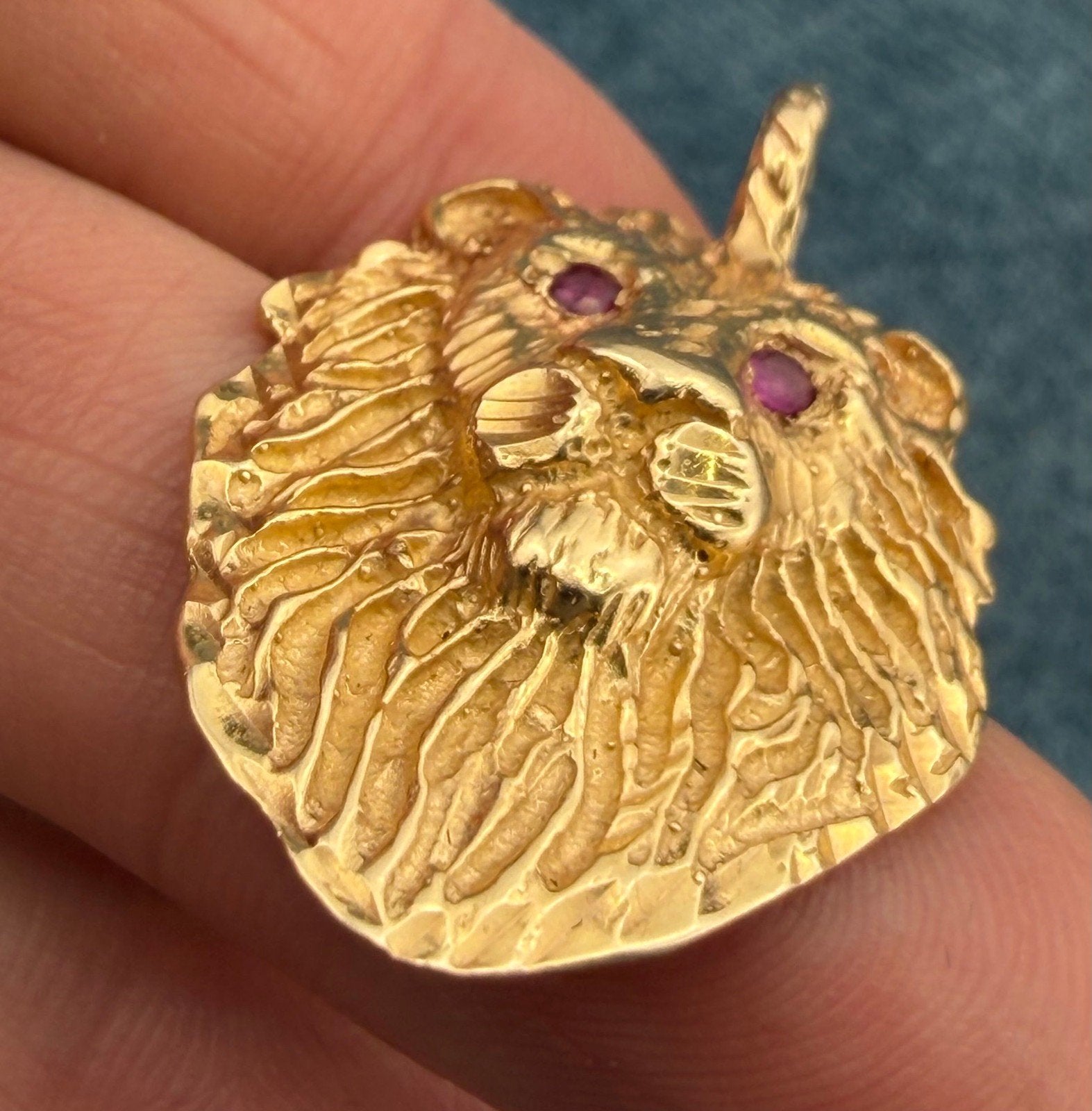 14k Yellow Gold Antique LION Aslan Pendant w Ruby Eyes. 1.5" *Video*