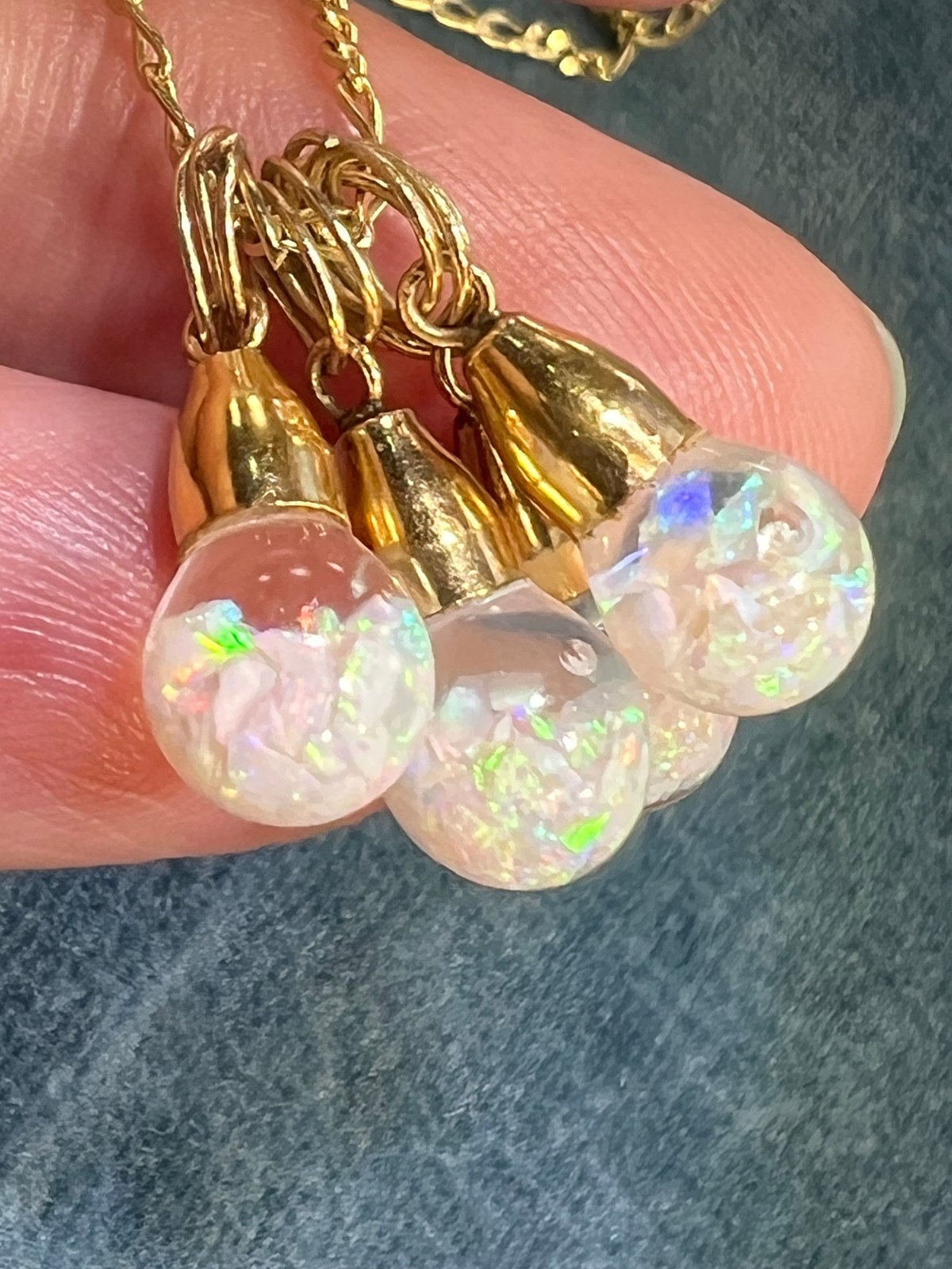 14k Yellow Gold Australian "FLOATING OPAL" Pendant. TIny! *VIDEO*