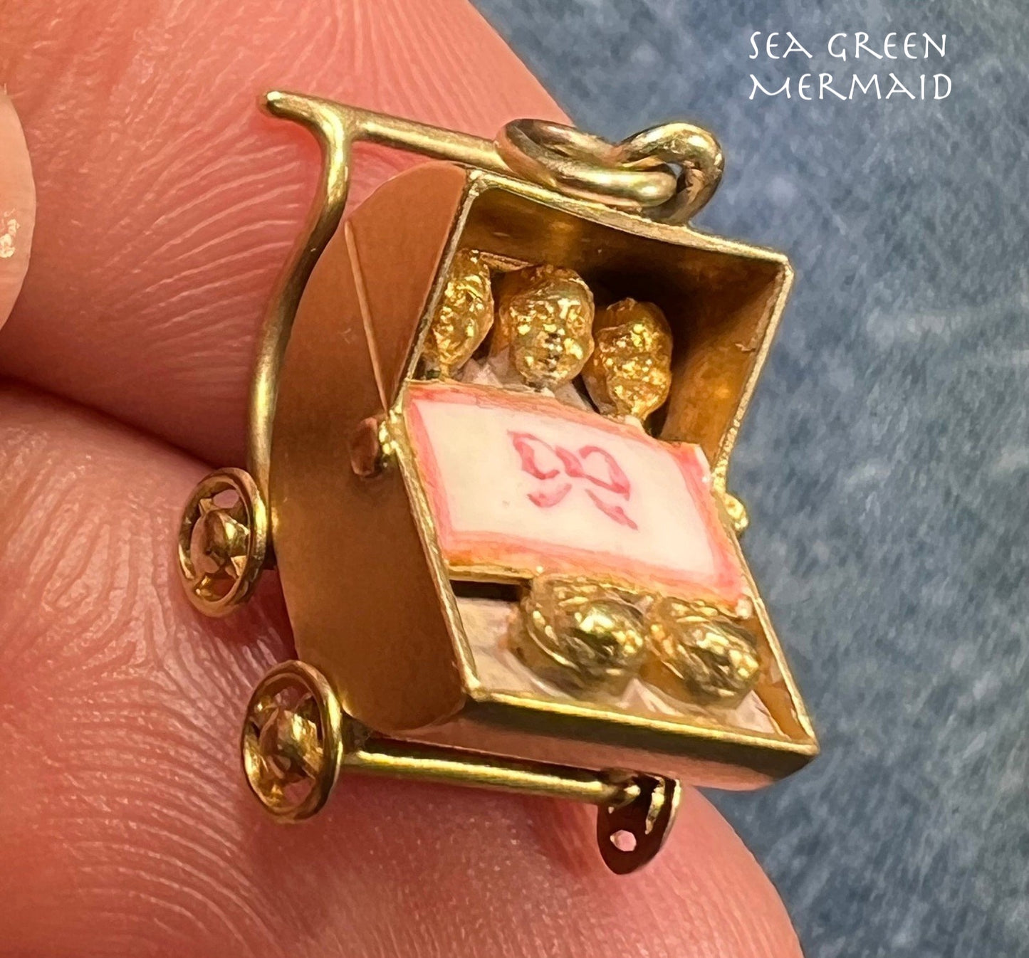 14k Yellow Gold Baby Buggy Pram Carriage w Quintuplets. Rare Pendant Charm