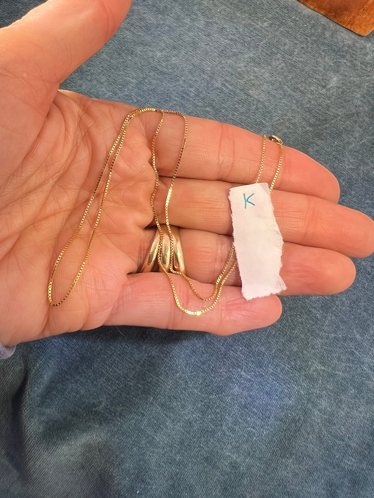14k Yellow Gold Box Chain. 1.7g + 18" - K