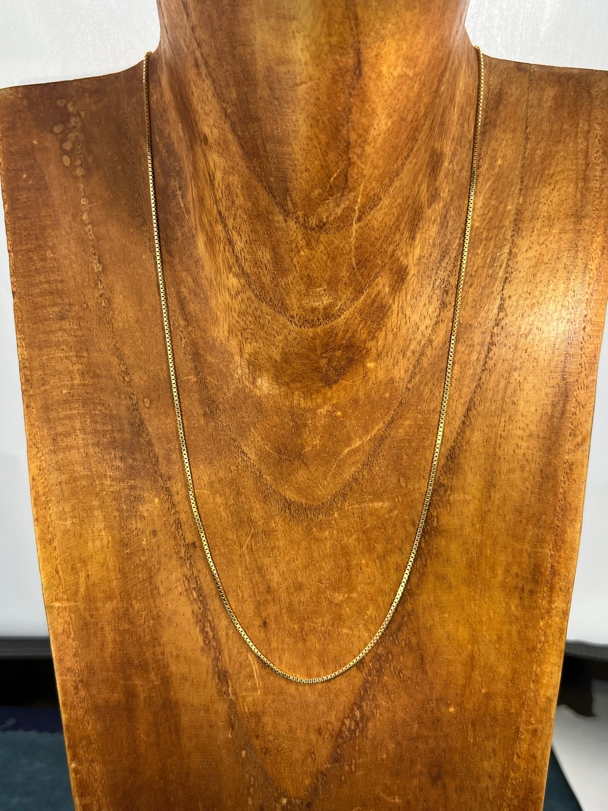 14k Yellow Gold Box Chain. 1mm + 3g + 17.5" Italy - D