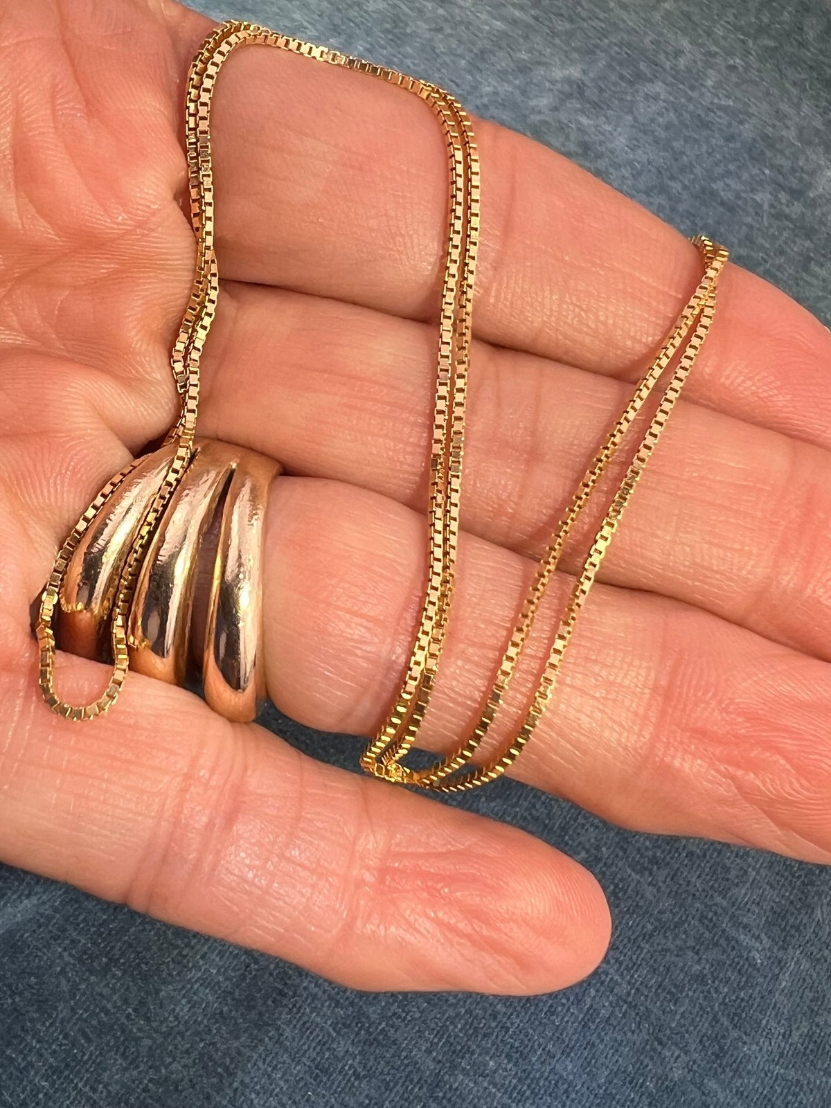 14k Yellow Gold Box Chain. 1mm + 3g + 17.5" Italy - D