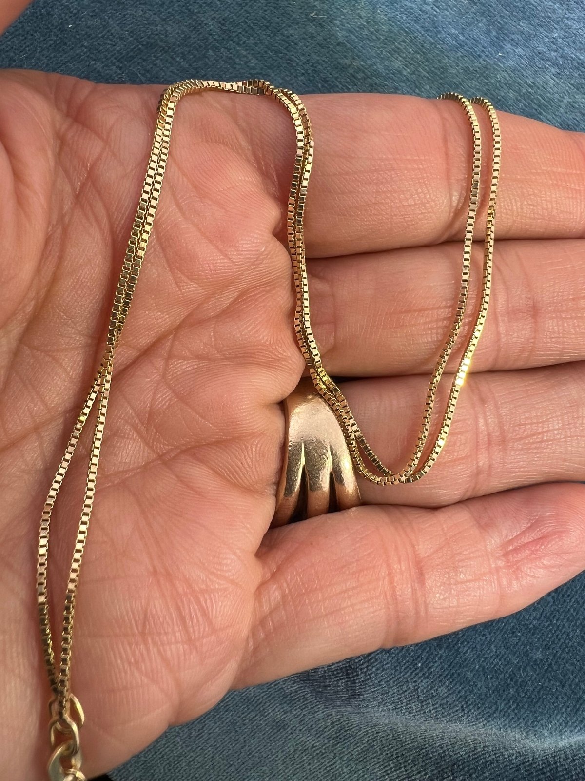 14k Yellow Gold Box Chain. 2.5g + 17.5" - J