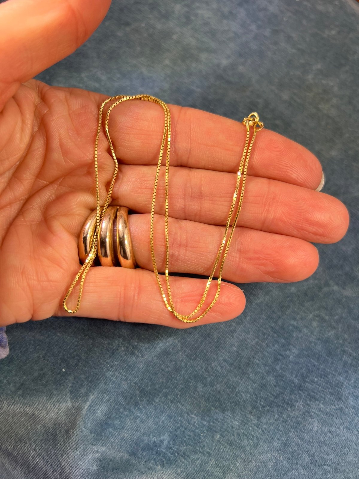 14k Yellow Gold Box Chain. Italy. Lobster Clasp. 17" + 2.3g + - G