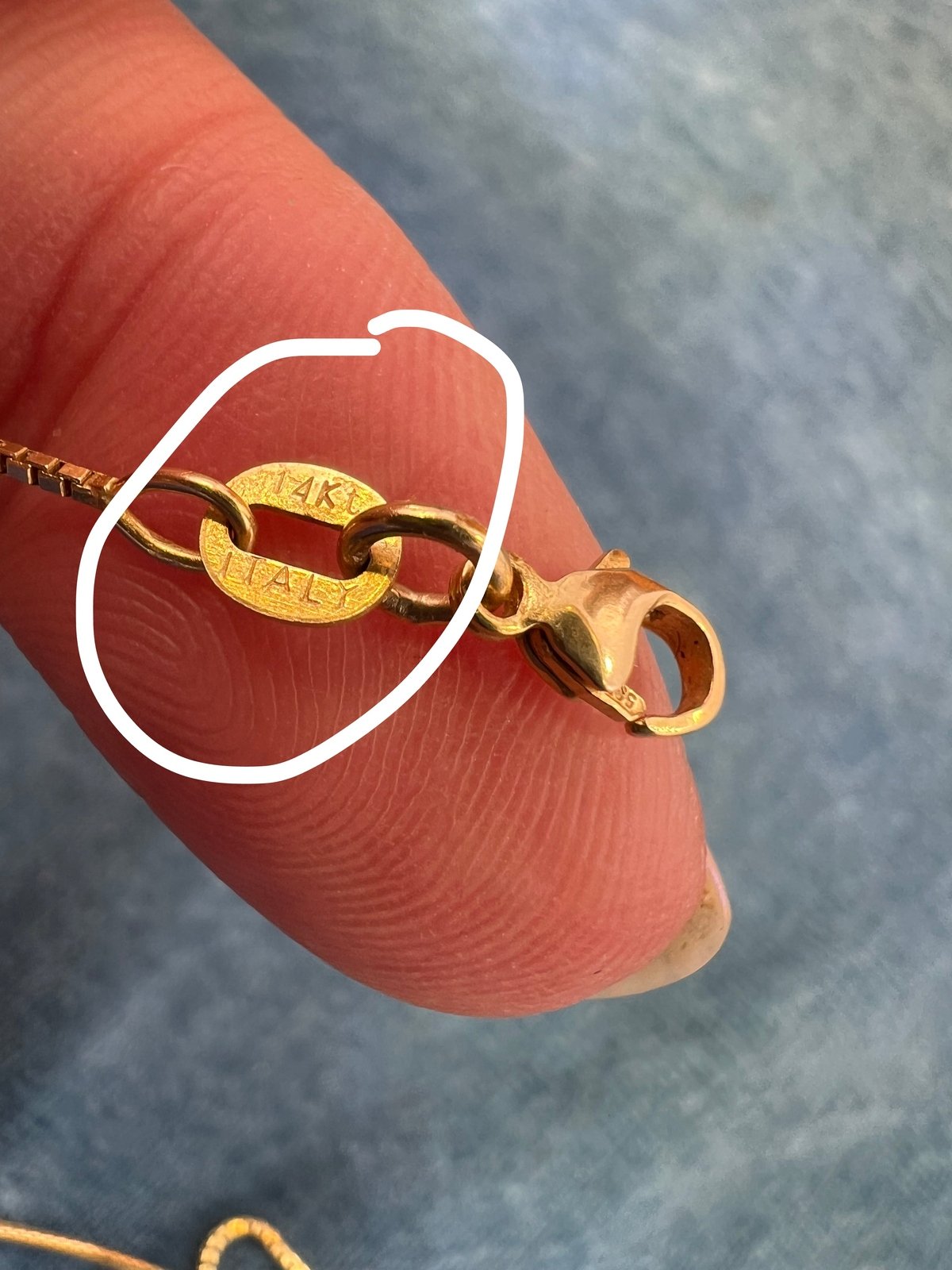 14k Yellow Gold Box Chain. Italy. Lobster Clasp. 17" + 2.3g + - G