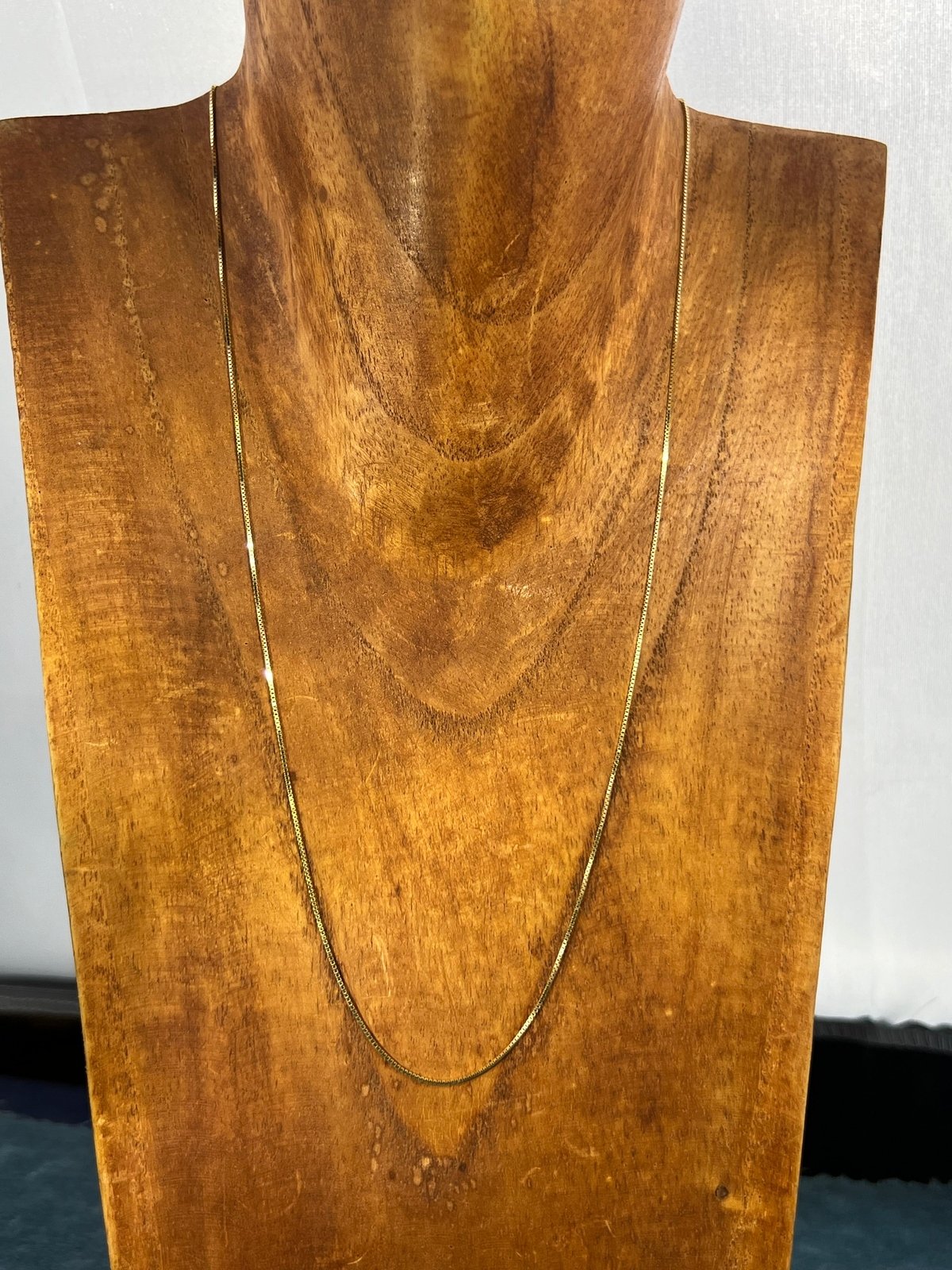 14k Yellow Gold Box Chain. Italy. Lobster Clasp. 19" + 1.7g - M