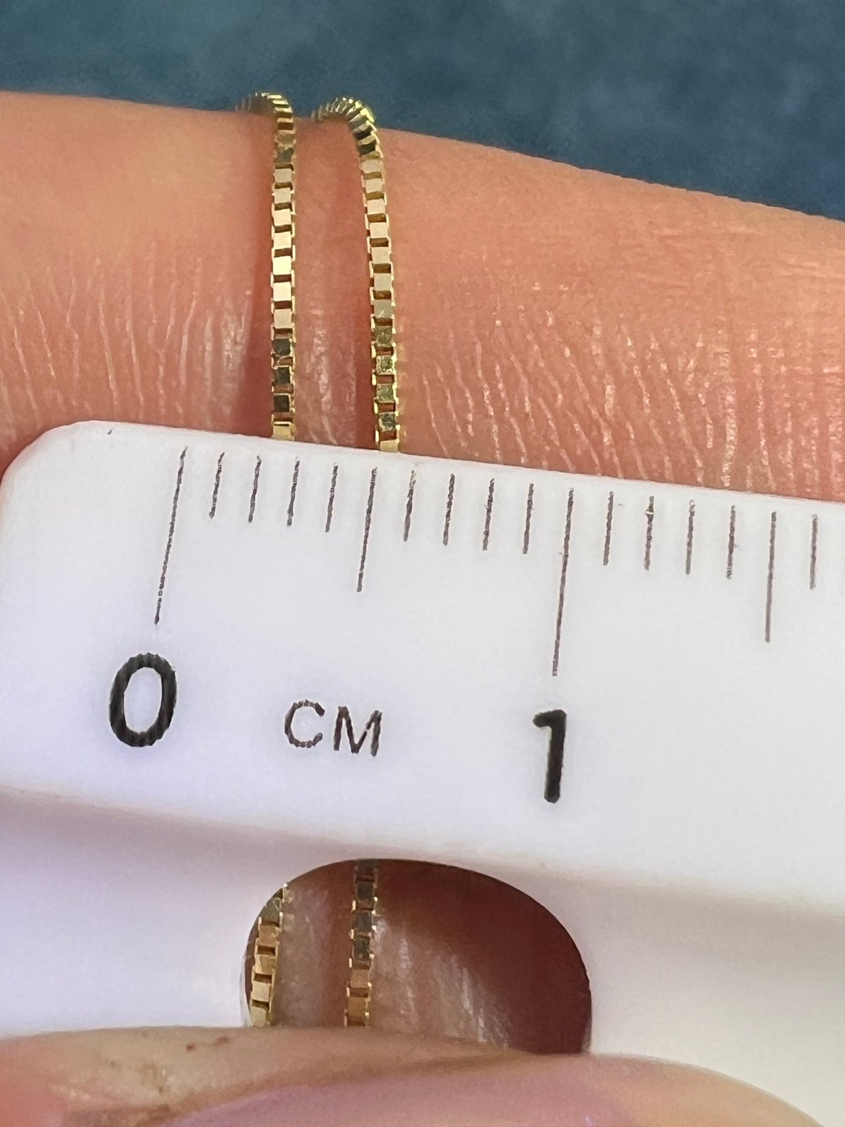 14k Yellow Gold Box Chain. Italy. Lobster Clasp. 19" + 1.7g - M