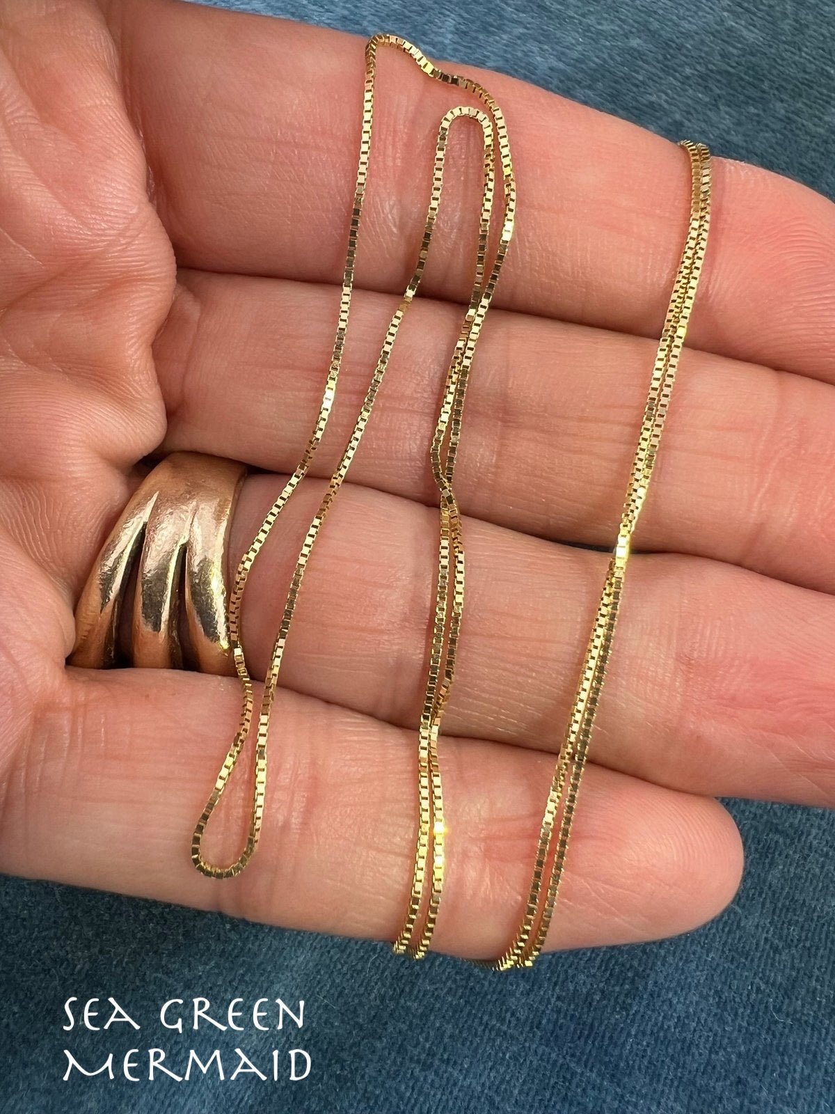 14k Yellow Gold Box Chain. Italy. Lobster Clasp. 19" + 1.7g - M