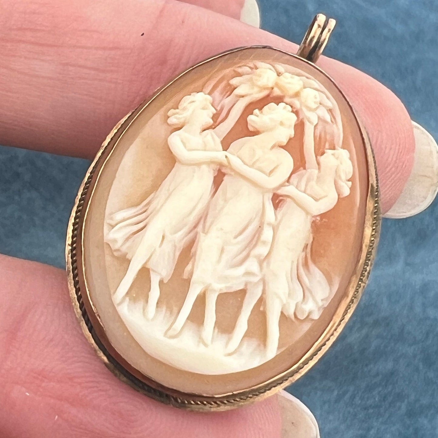 14k Yellow Gold Cameo Pendant "The Three Graces." Sisters!