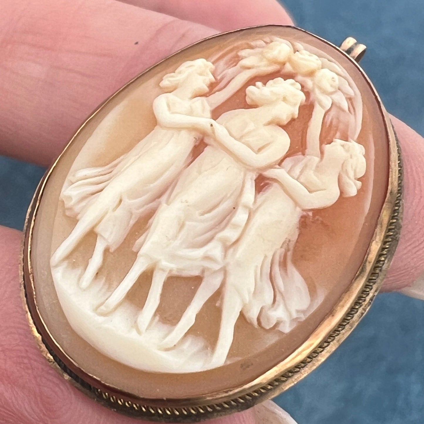 14k Yellow Gold Cameo Pendant "The Three Graces." Sisters!