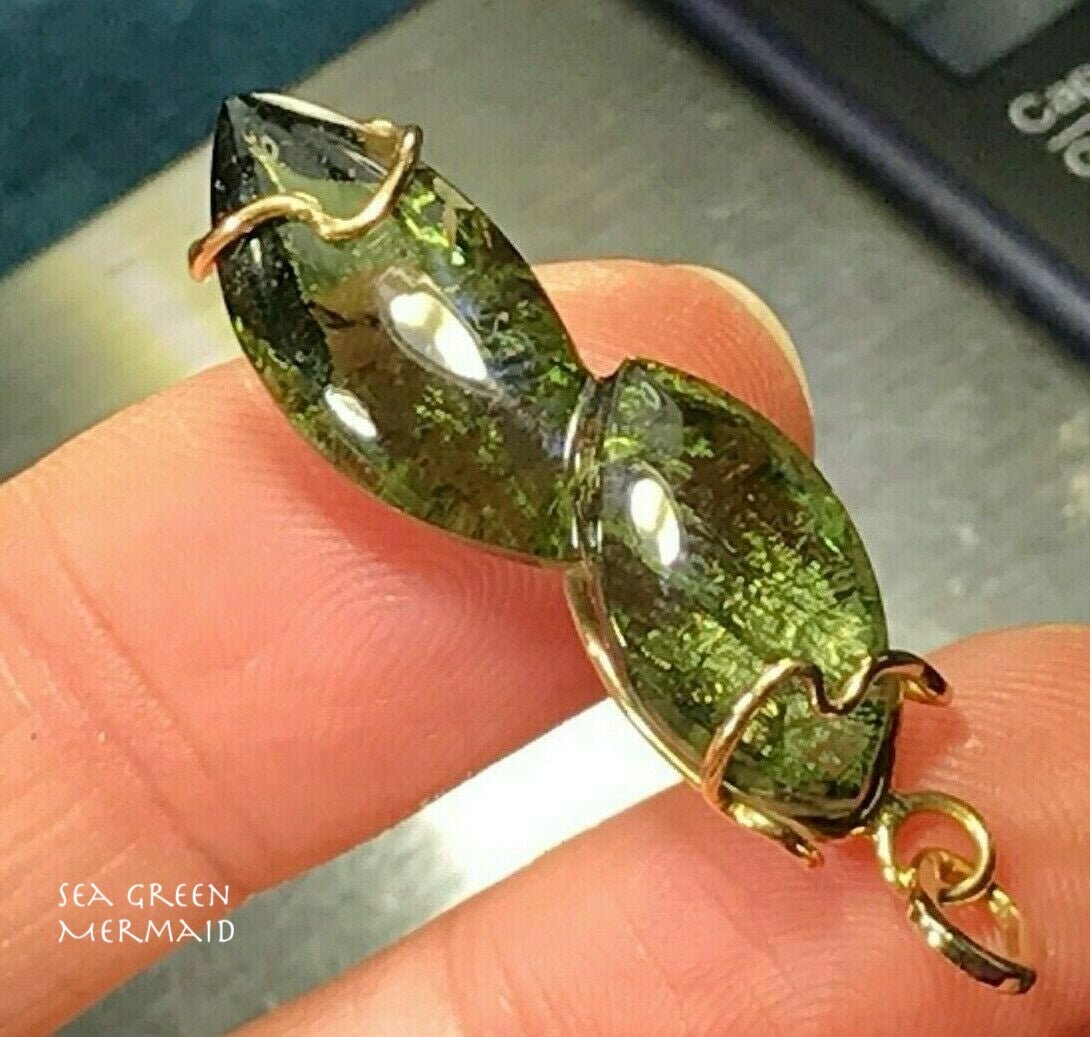 14k Yellow Gold Carved Green Tourmaline Leaf Pendant. Large