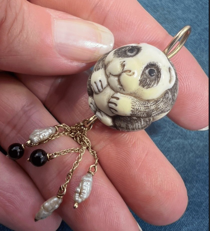 14k Yellow Gold Carved Panda Bear Netsuke Pendant. Japan Antique