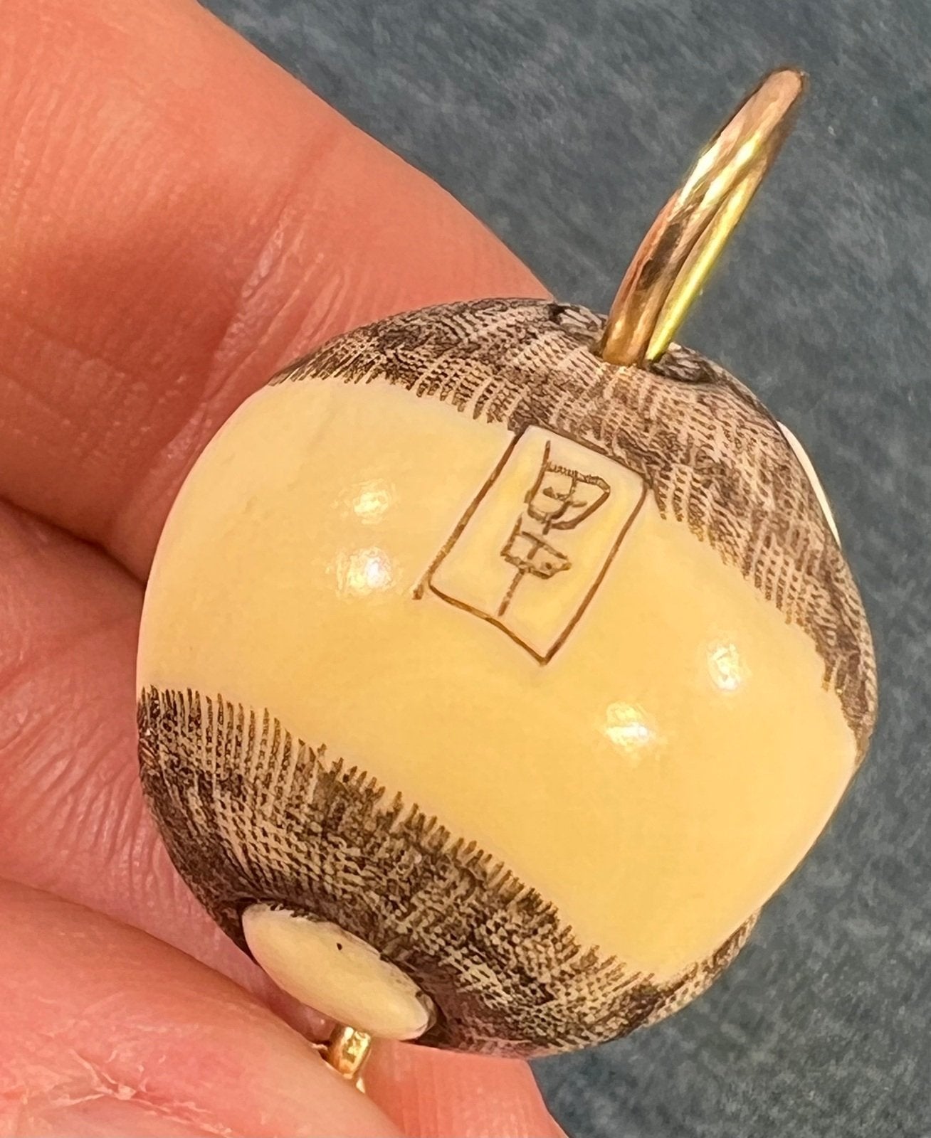 14k Yellow Gold Carved Panda Bear Netsuke Pendant. Japan Antique