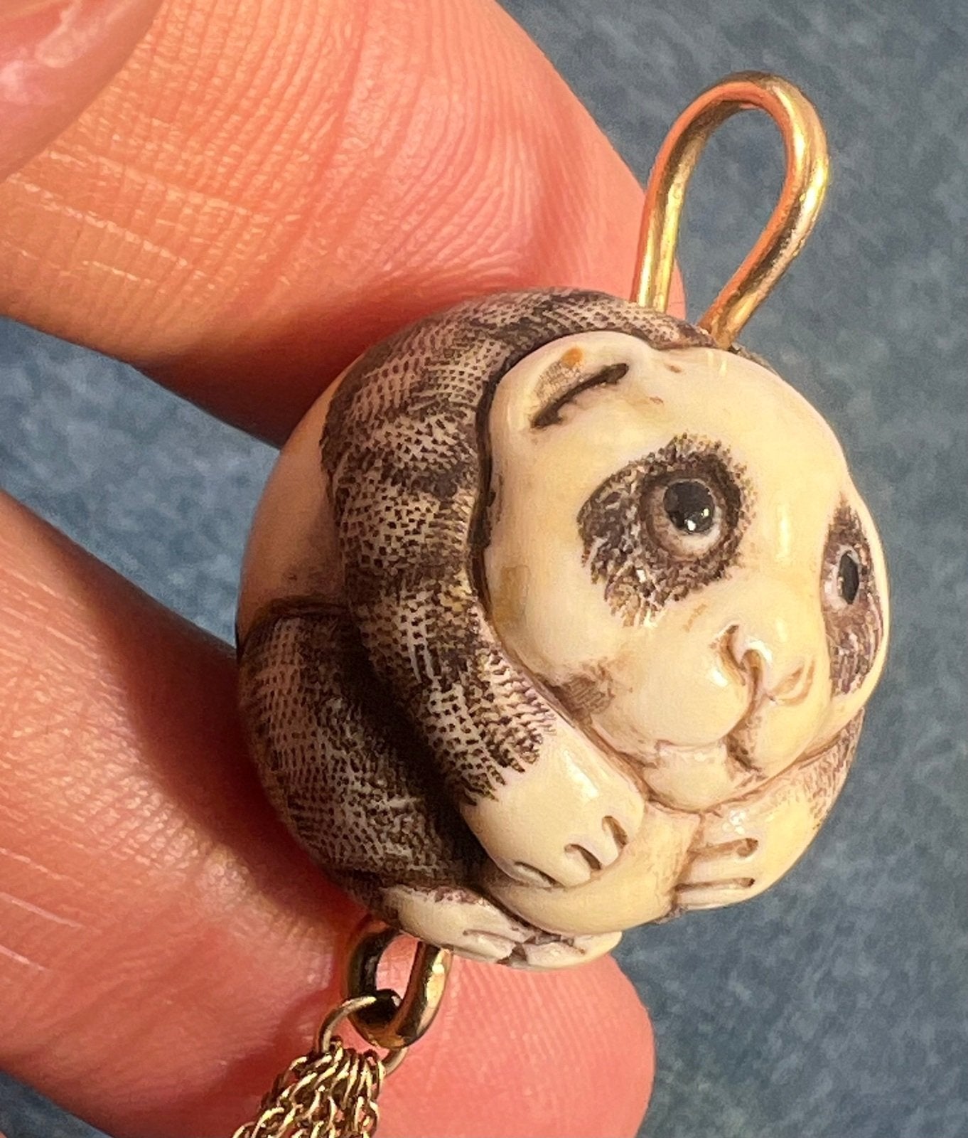 14k Yellow Gold Carved Panda Bear Netsuke Pendant. Japan Antique