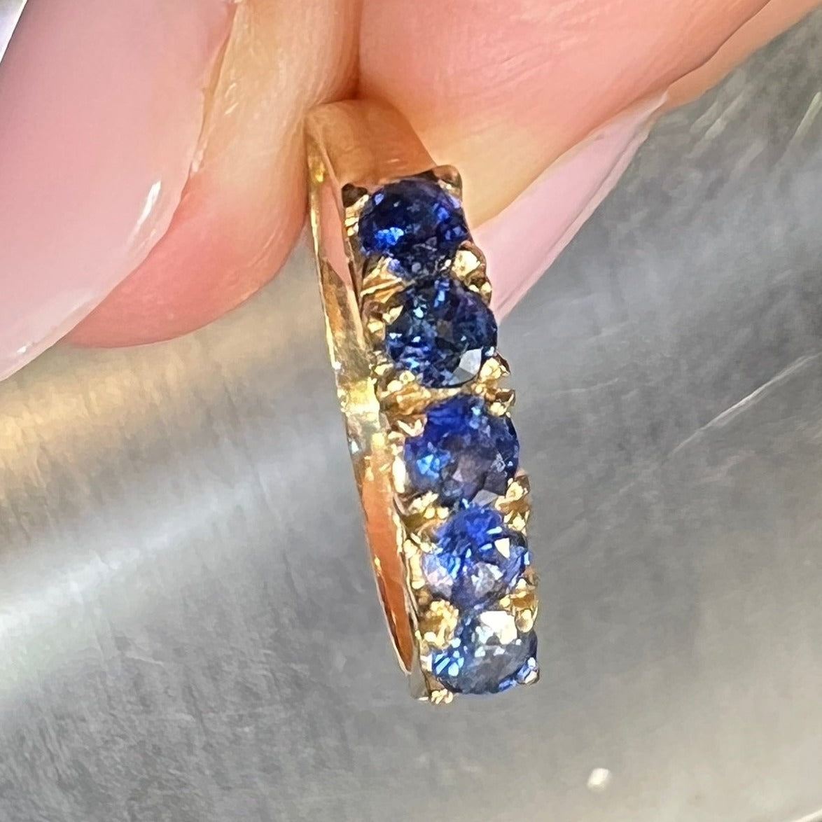 14k Yellow Gold Ceylon Blue Sapphires Ring Band