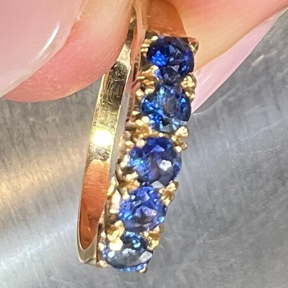 14k Yellow Gold Ceylon Blue Sapphires Ring Band