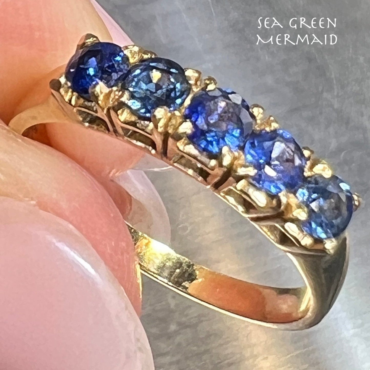 14k Yellow Gold Ceylon Blue Sapphires Ring Band