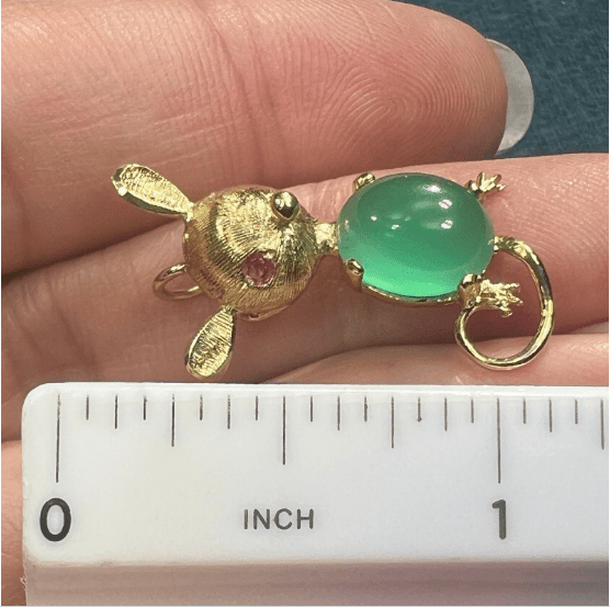 14k Yellow Gold Chrysoprase + Ruby Eye Winky Mouse Pendant. Jelly Belly!