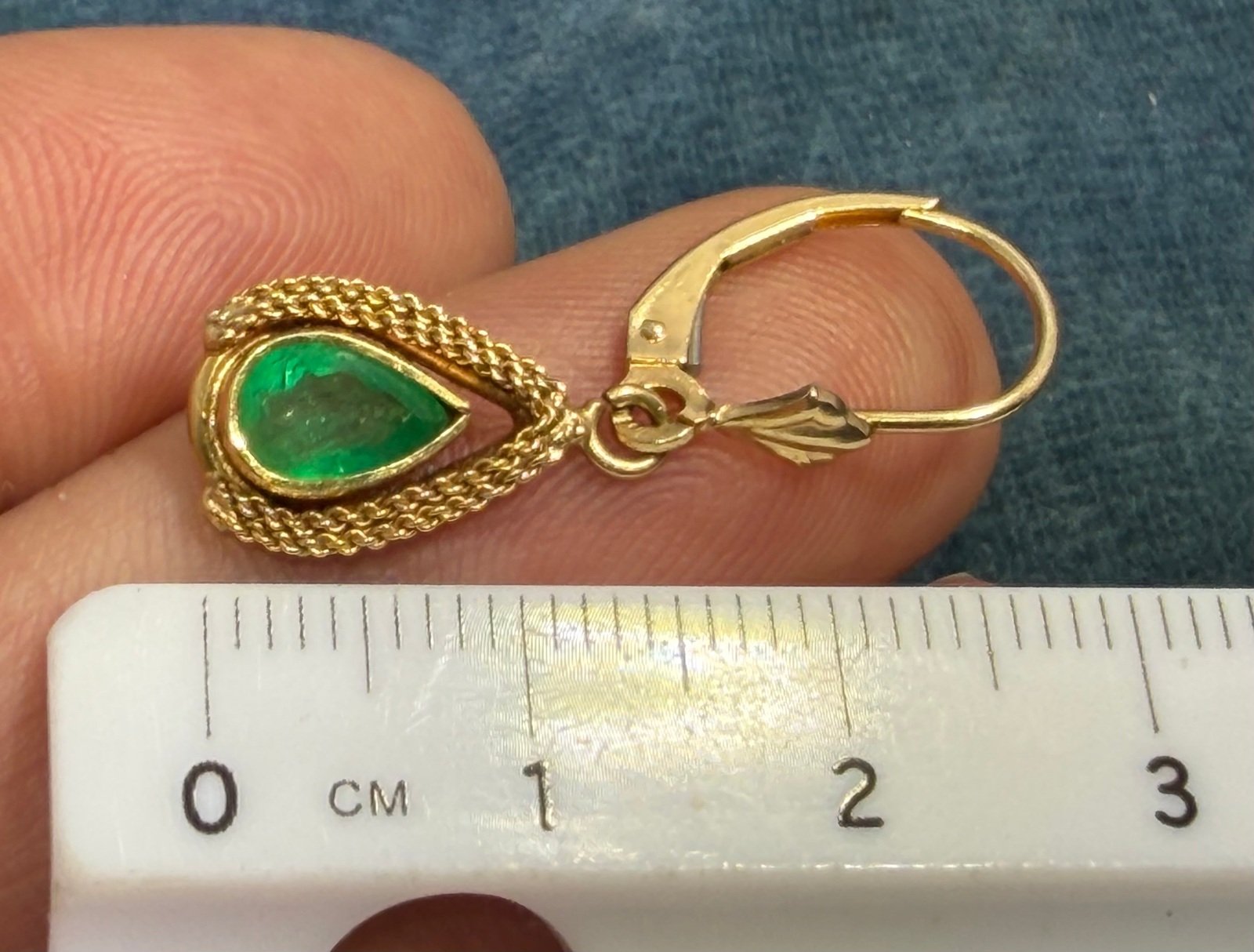14k Yellow Gold Drop Earrings w Teardrop Emeralds. Leverbacks *Video*