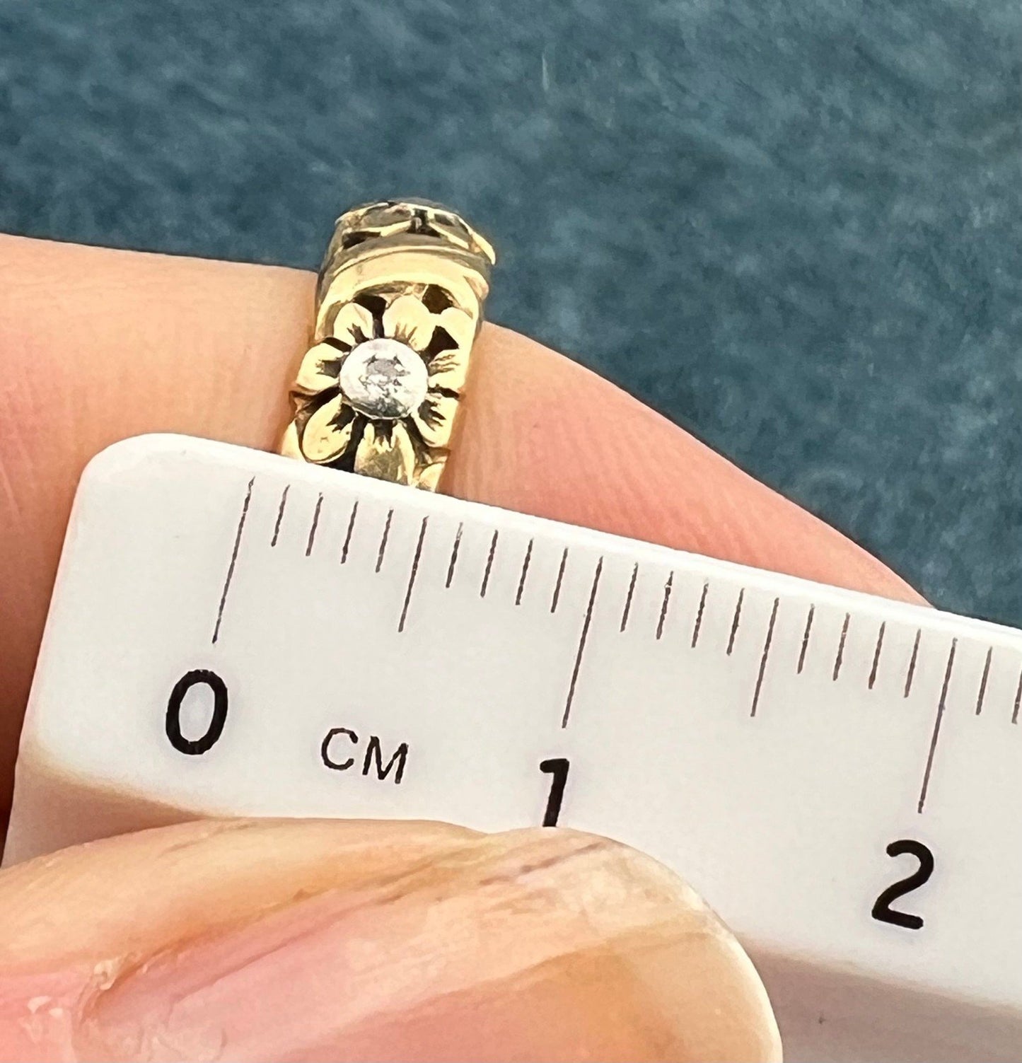 14k Yellow Gold Eternity Ring "Daisy Chain" Band w Diamonds *Video*