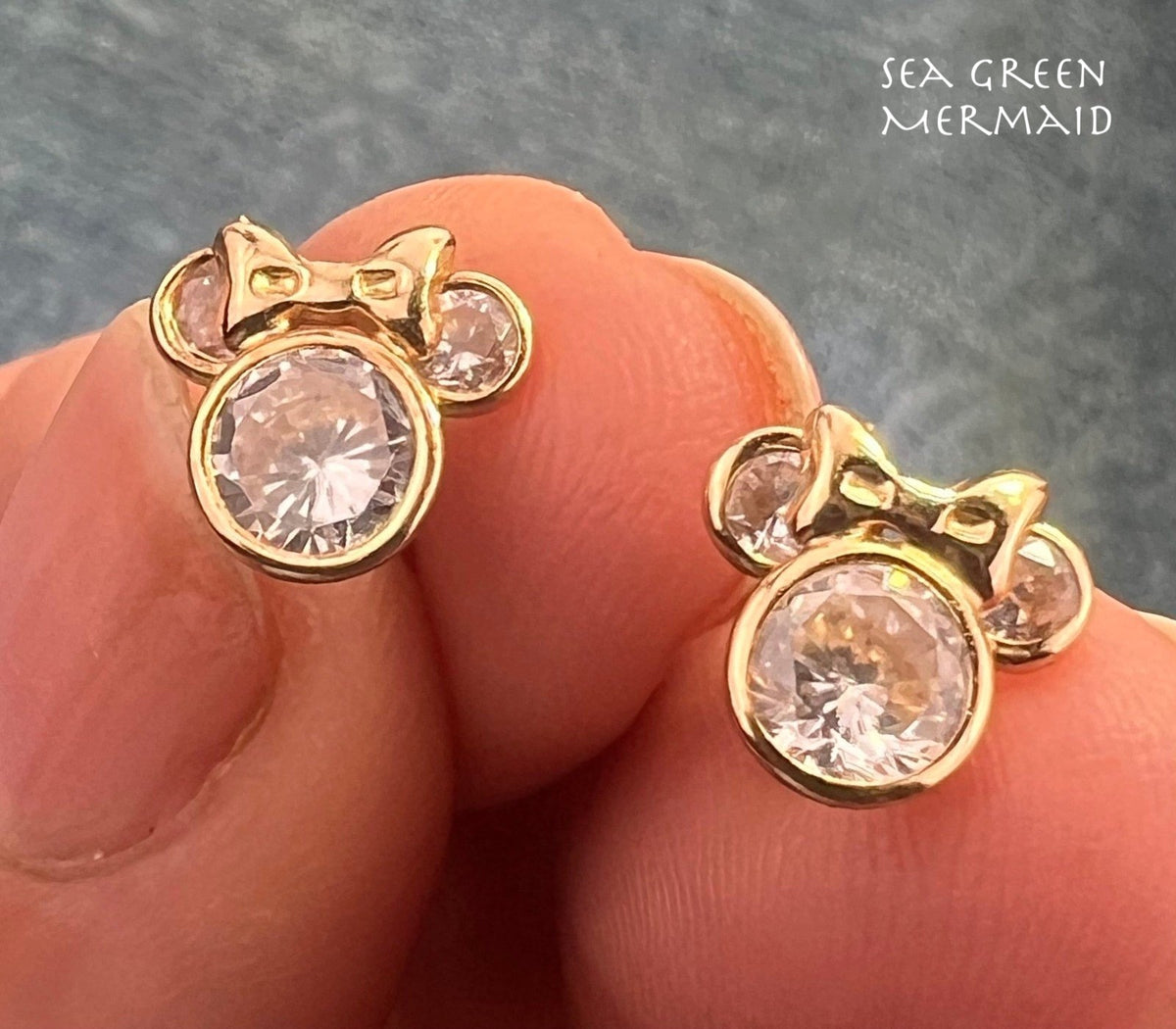 14k Yellow Gold Faux Diamond Minnie Mouse w Bow Earrings