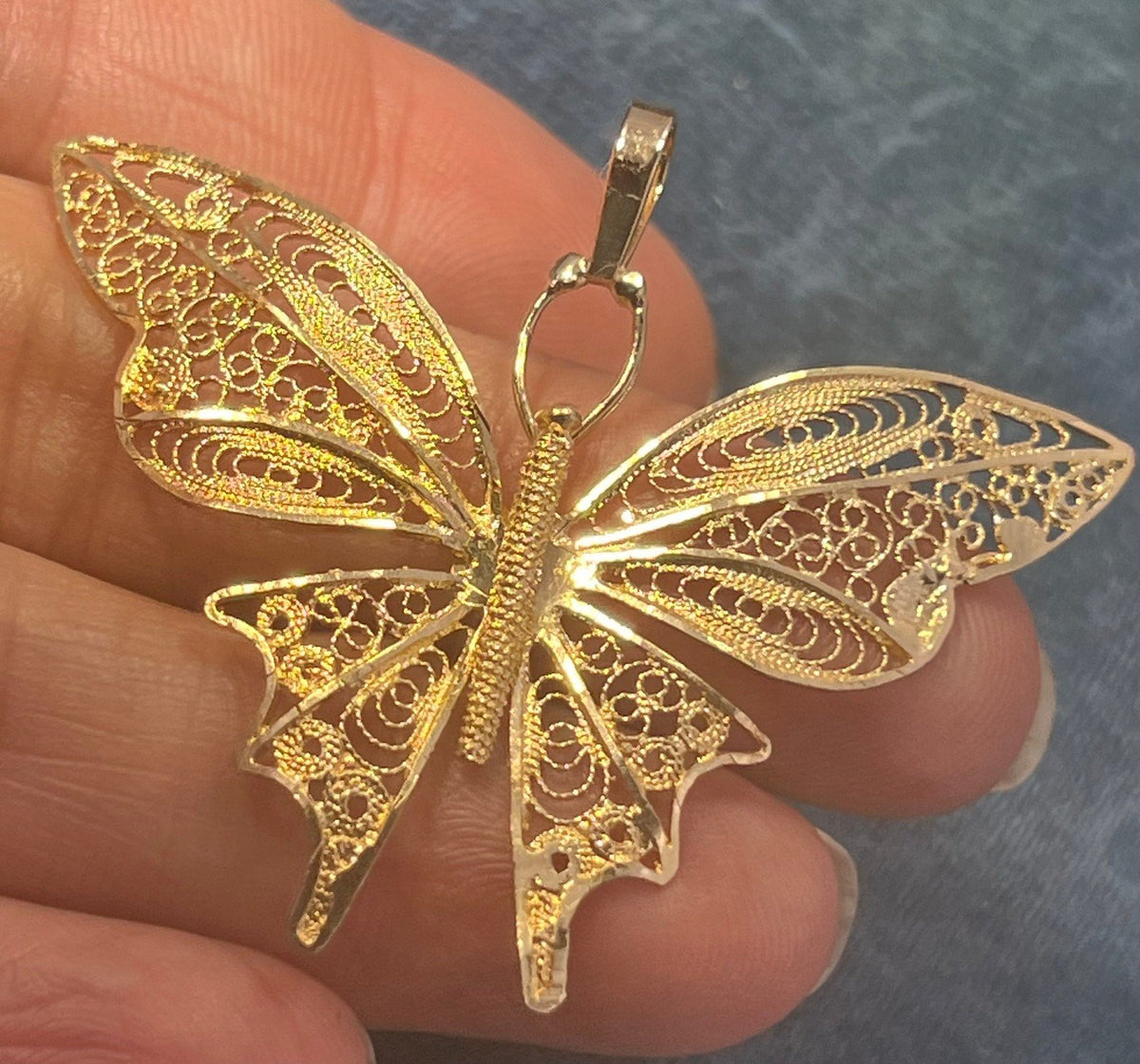 14k Yellow Gold Filigree Cantinelle Butterfly Pendant. 2" + 5g