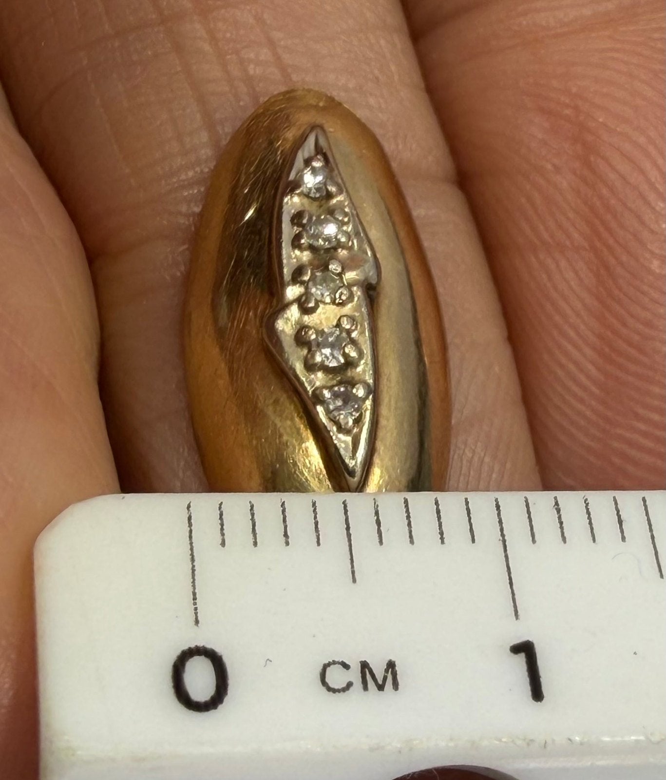 14k Yellow Gold Fingernail Nail w 5 Diamonds. 70s Disco Cool Rare!