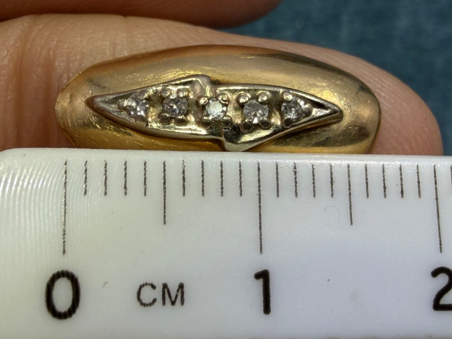 14k Yellow Gold Fingernail Nail w 5 Diamonds. 70s Disco Cool Rare!