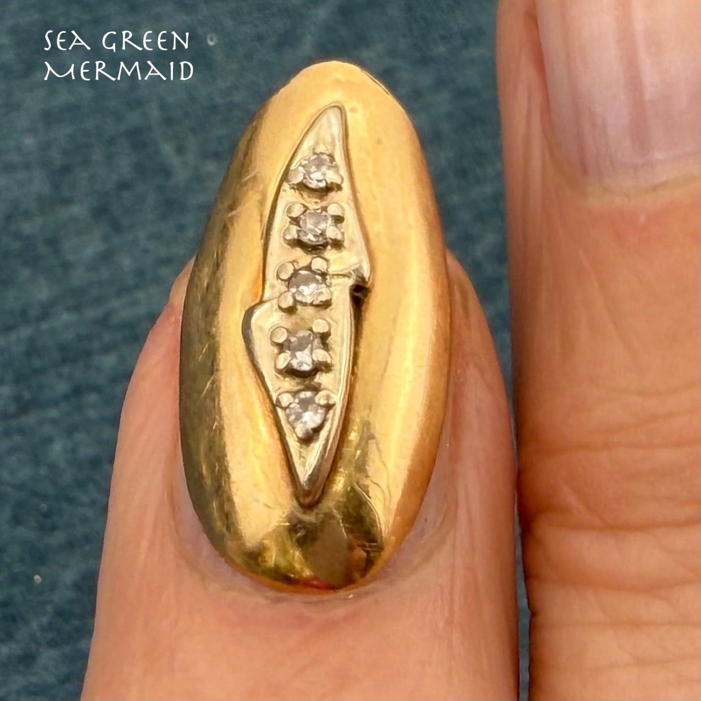 14k Yellow Gold Fingernail w 5 Diamonds. 70s Disco Cool Rare!