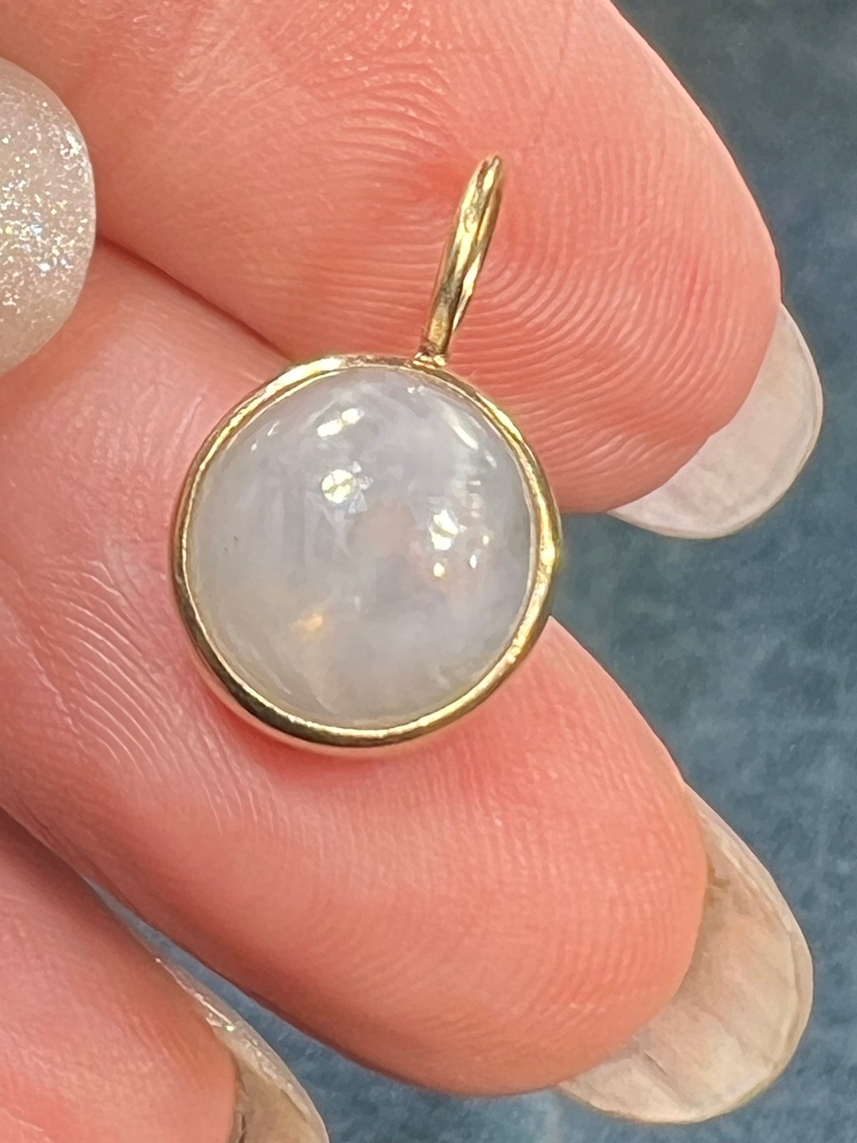 14k Yellow Gold Gray Star Sapphire Pendant. Bezel-Set *Video*