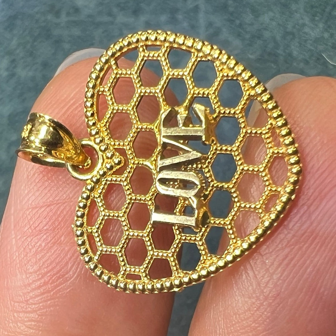 14k Yellow Gold HONEY COMB Heart Pendant. SWEET LOVE