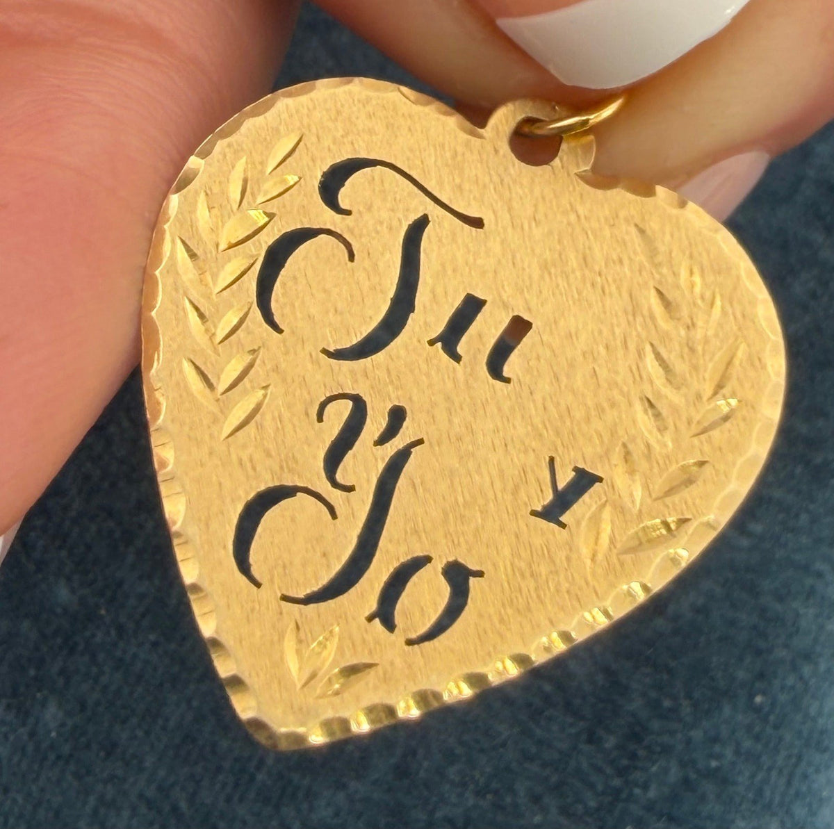 14k Yellow Gold Heart Pendant. Tu y Yo. You and Me in Espanol. 1"