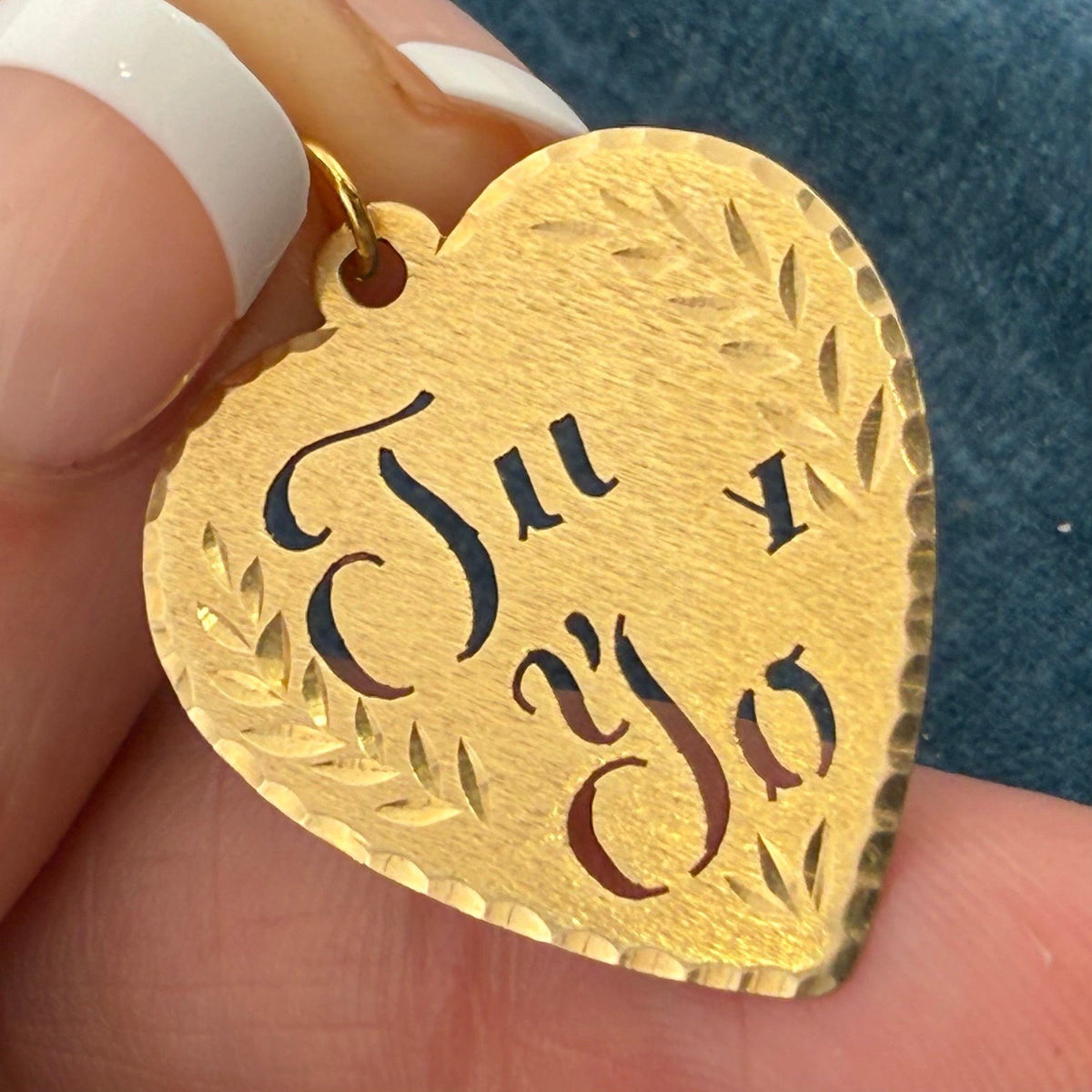 14k Yellow Gold Heart Pendant. Tu y Yo. You and Me in Espanol. 1"