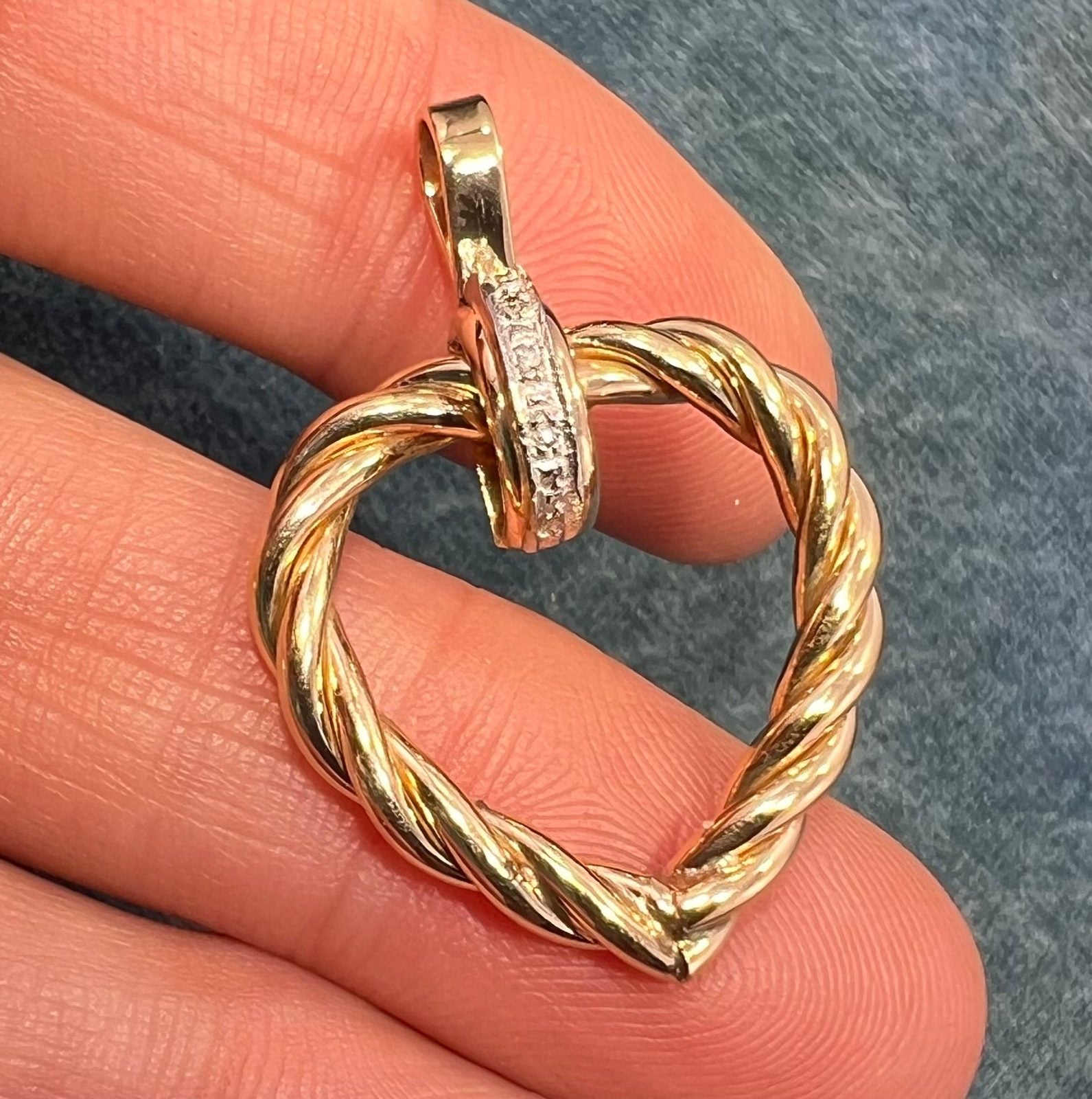 14k Yellow Gold Heart Pendant w Tiny Diamonds. 1.25"