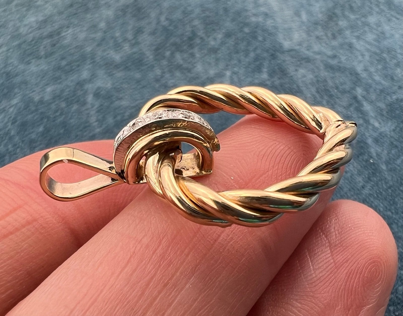 14k Yellow Gold Heart Pendant w Tiny Diamonds. 1.25"