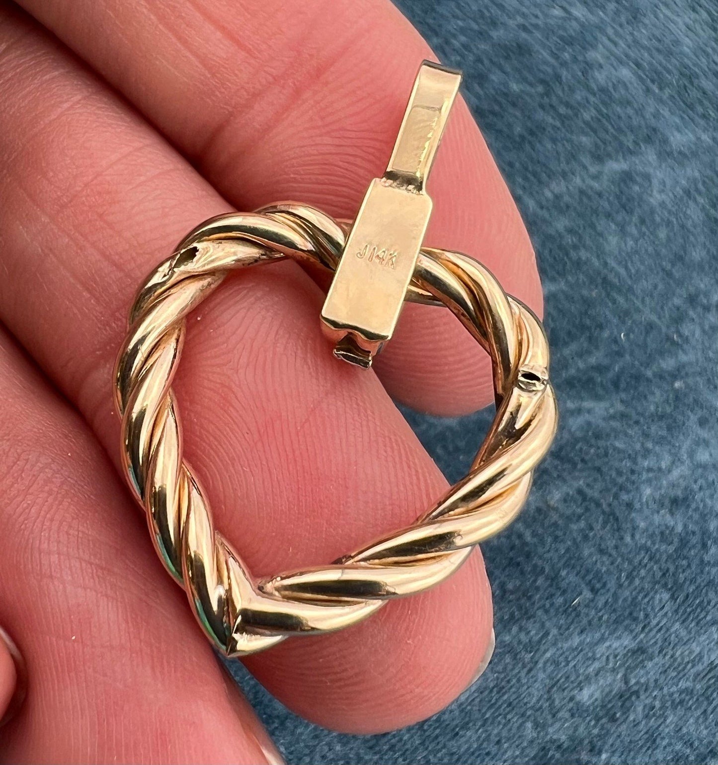 14k Yellow Gold Heart Pendant w Tiny Diamonds. 1.25"