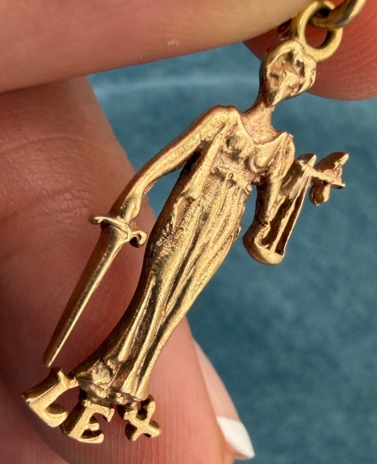 14k Yellow Gold Lady JUSTICE Pendant w Sword + Scales. LEX = Law 3.3g + 1.2"
