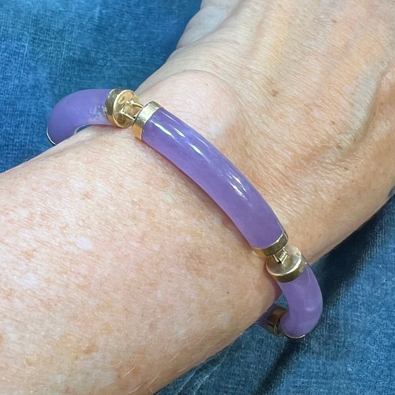 14k Yellow Gold Lavender Jade Panel Bracelet. Safety Clasp