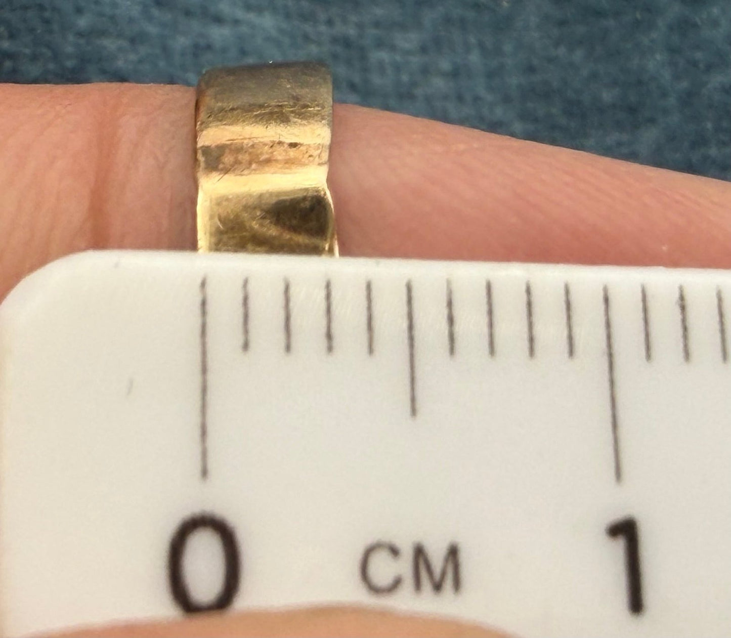 14k Yellow Gold Leo Lion Wide Cigar Band Ring. Astrology 0.9"