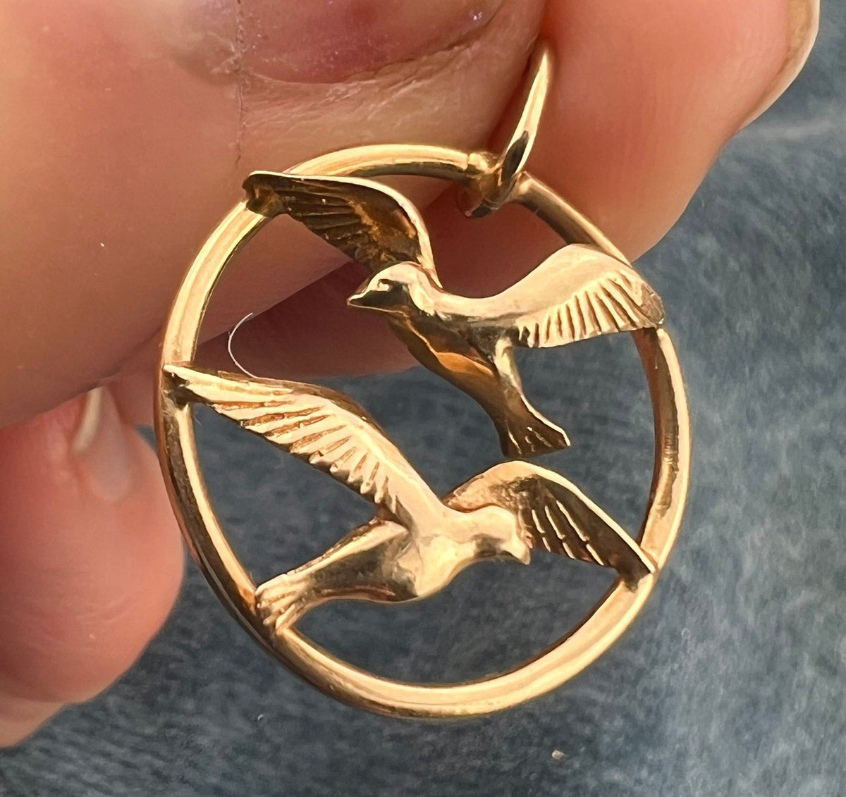 14k Yellow Gold Love Birds in Flight Pendant. Bahama Doves Mates for Life