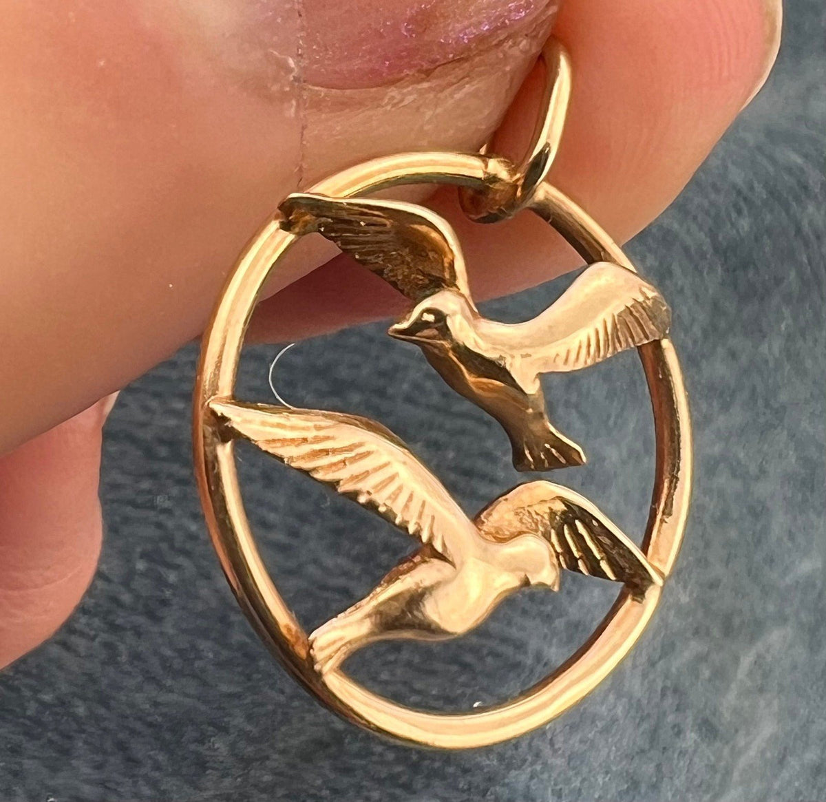 14k Yellow Gold Love Birds in Flight Pendant. Bahama Doves Mates for Life