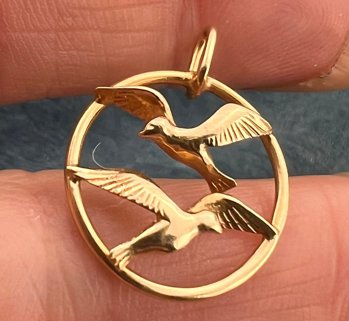 14k Yellow Gold Love Birds in Flight Pendant. Bahama Doves Mates for Life