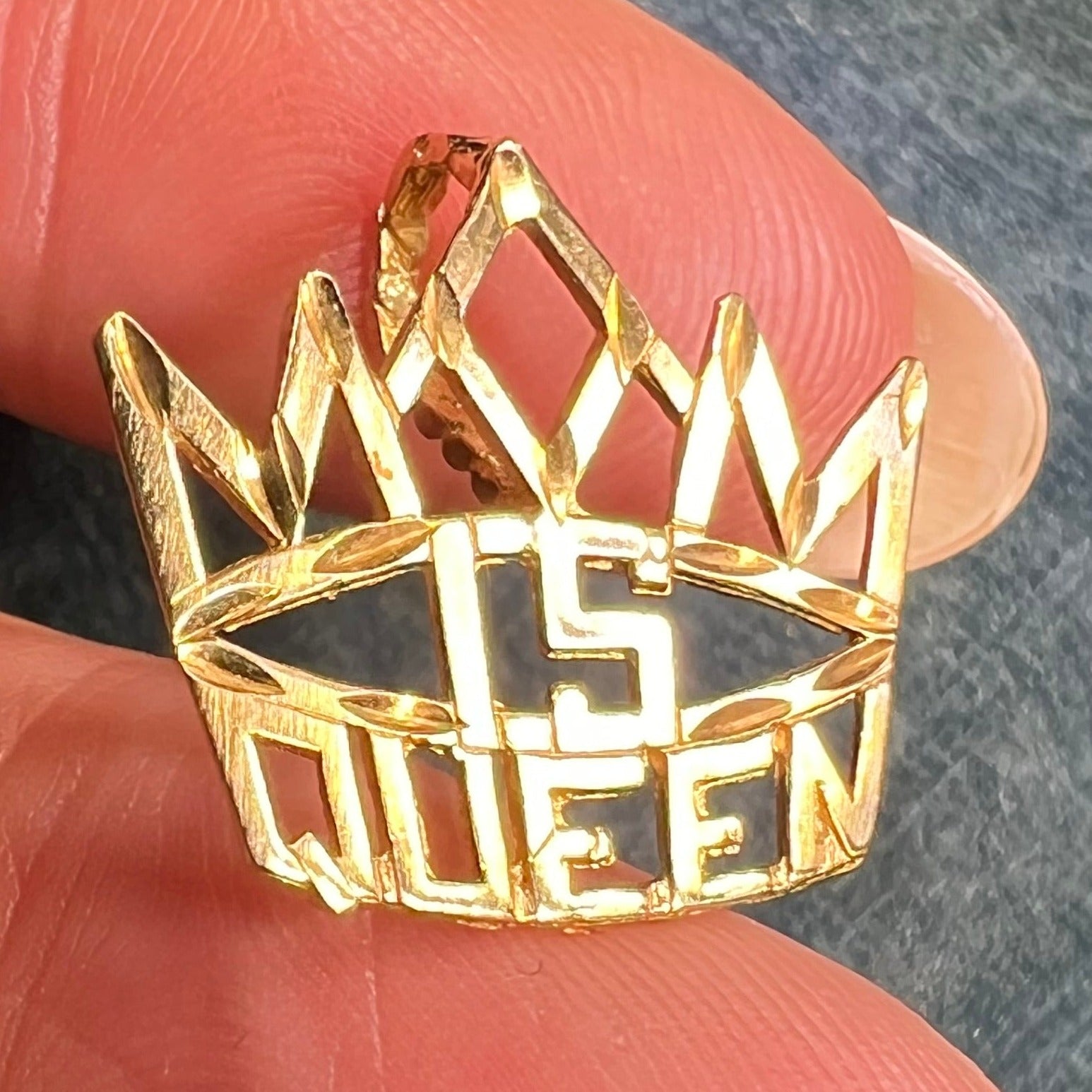 14k Yellow Gold MOM is QUEEN Pendant w Crown. Mother's Day!