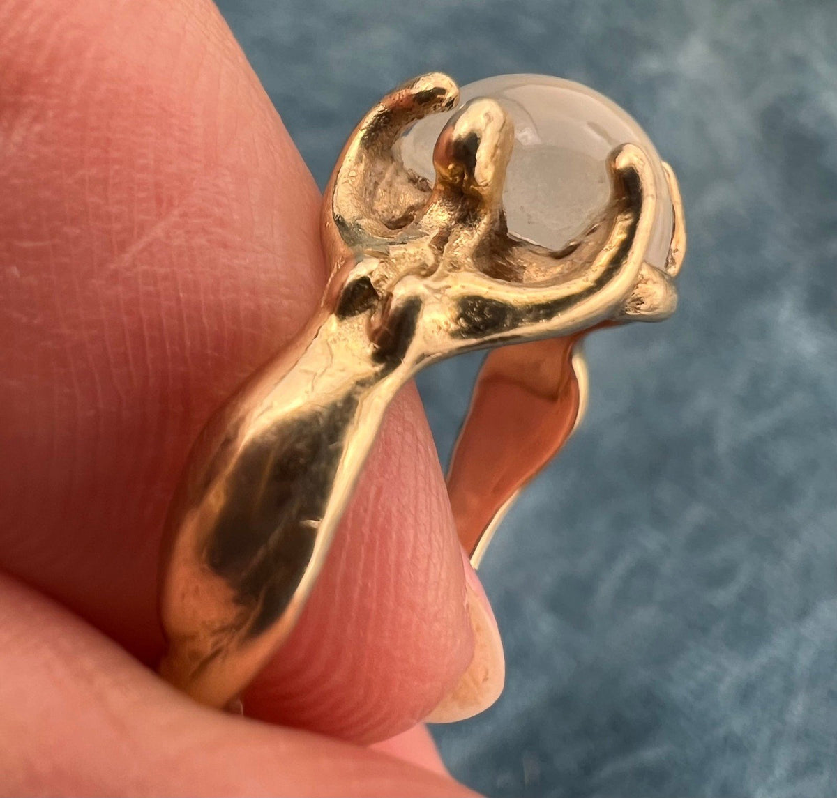 14k Yellow Gold Moonstone Ring w 2 Mermaids Goddesses *Video*
