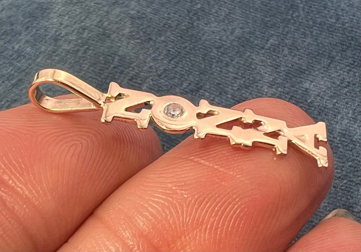 14k Yellow Gold *NONNA* Pendant w Diamond. For Mother's Day!