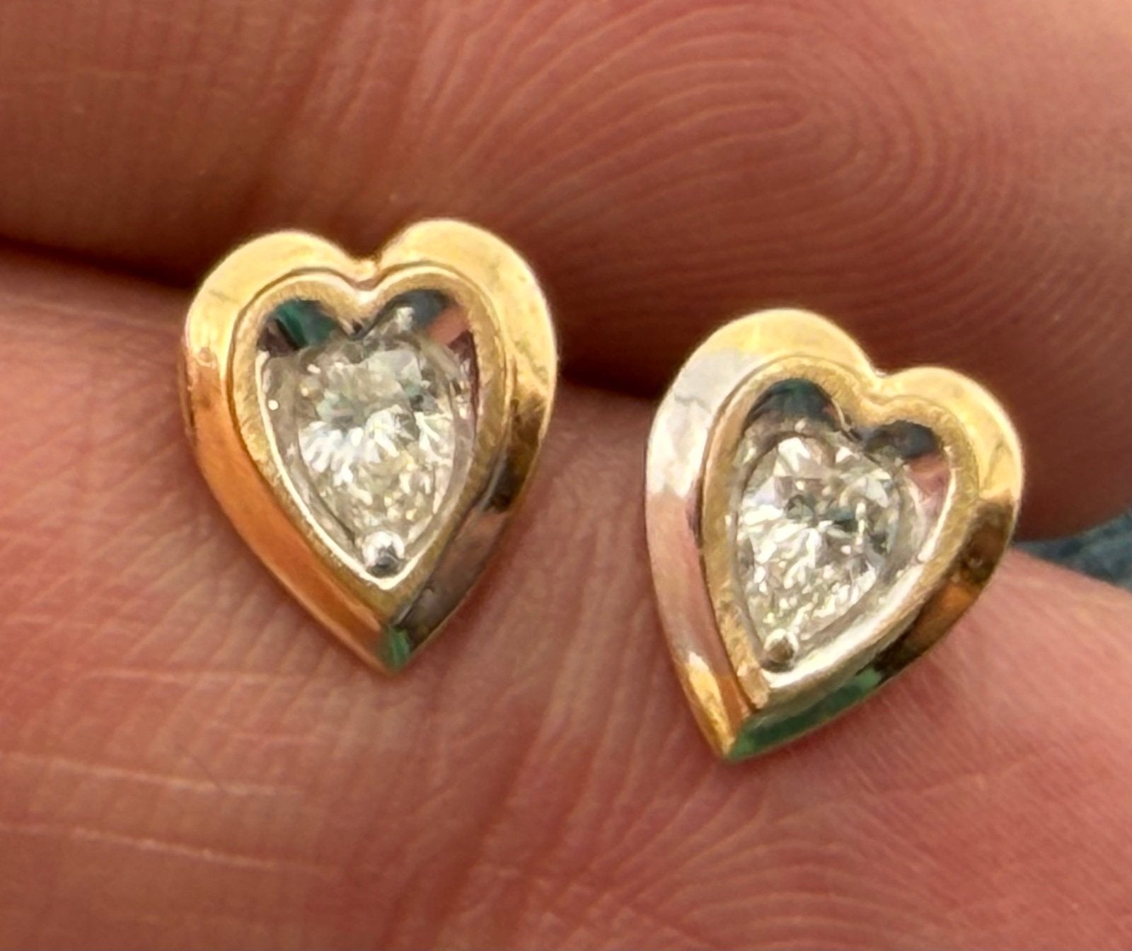 14k Yellow Gold Natural Teardrop Diamond HEART Earrings. Antique