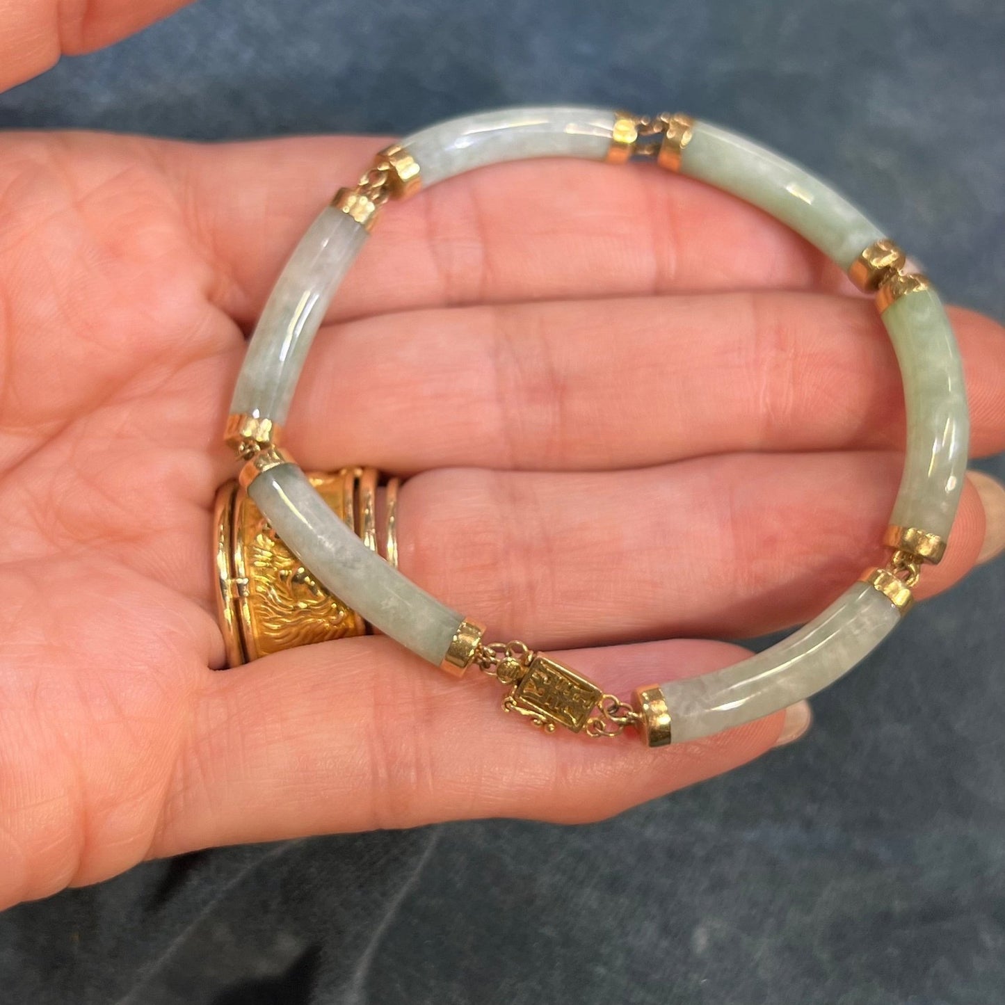 14k Yellow Gold Pale Green Jade Panel Bracelet. 11 grams