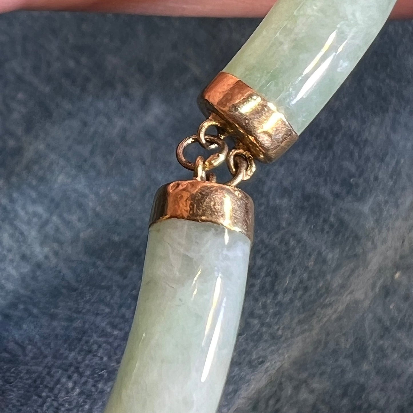 14k Yellow Gold Pale Green Jade Panel Bracelet. 11 grams