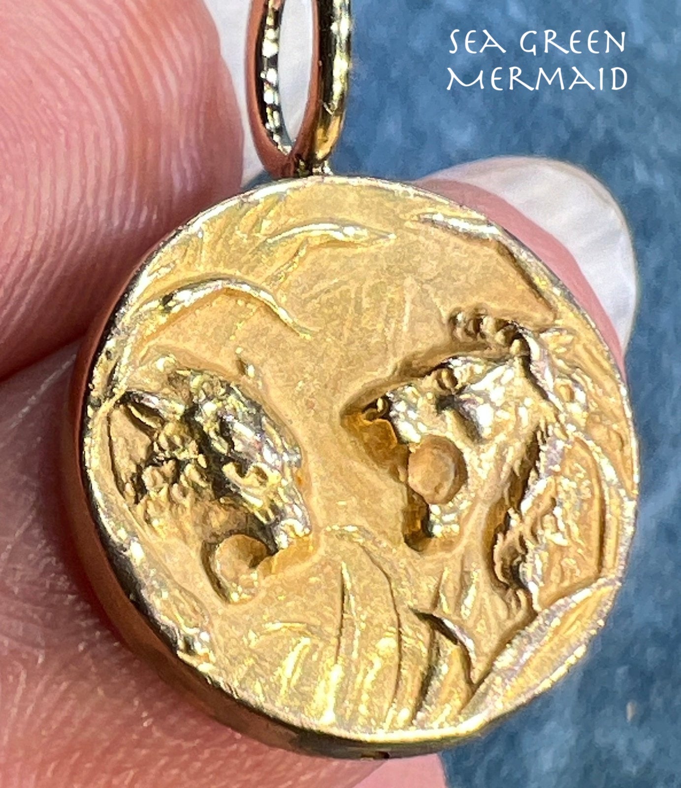 14k Yellow Gold Repousse Snarling LIONS Mates Pendant. Art Nouveau