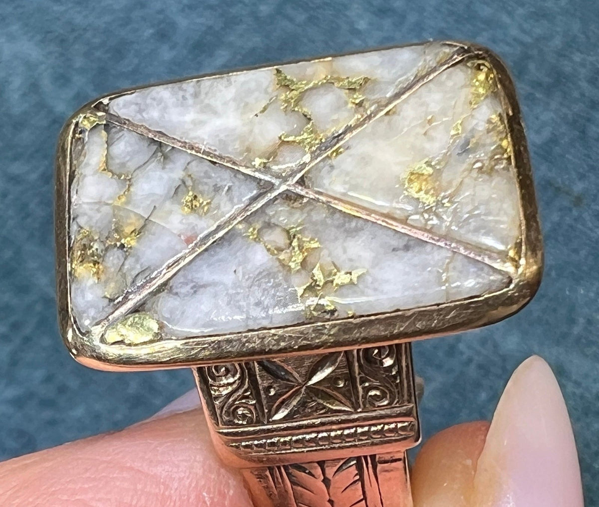 14k Yellow Gold Ring w Inlaid Alaskan Gold Quartz. 0.8" + 9g